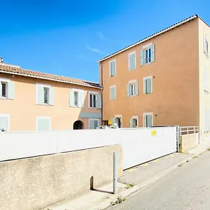 50m2-free Private Parking-self Check In !! 50m2 Intramuros-parking Prive Gratuit-arrivee Autonome!! Avignon